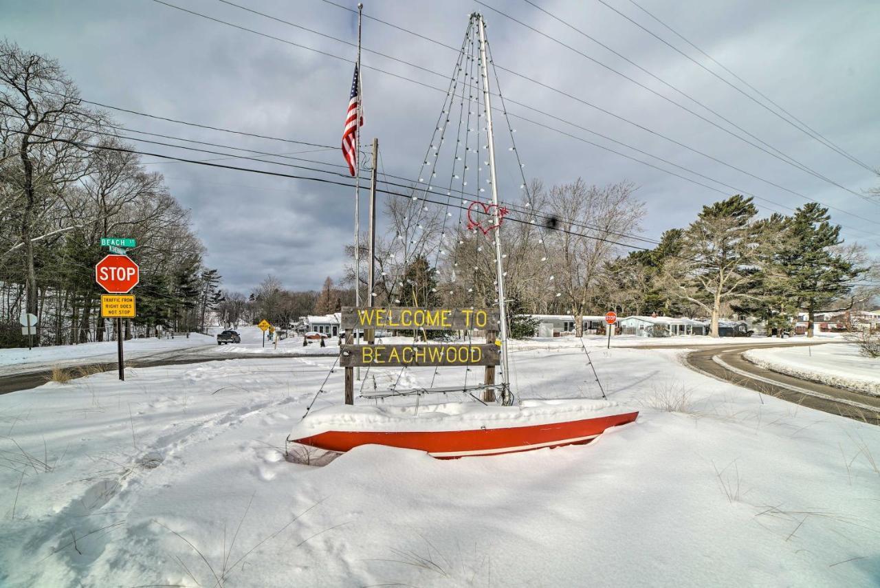 Walk To Beach Lake Michigan Getaway! Muskegon Esterno foto